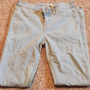 Women’s skinny jeans